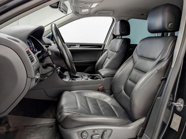 Volkswagen Touareg II Рестайлинг с пробегом 2016 года, цена 2 845 000 рублей, 141420 км, внедорожник, Автокод Объявления