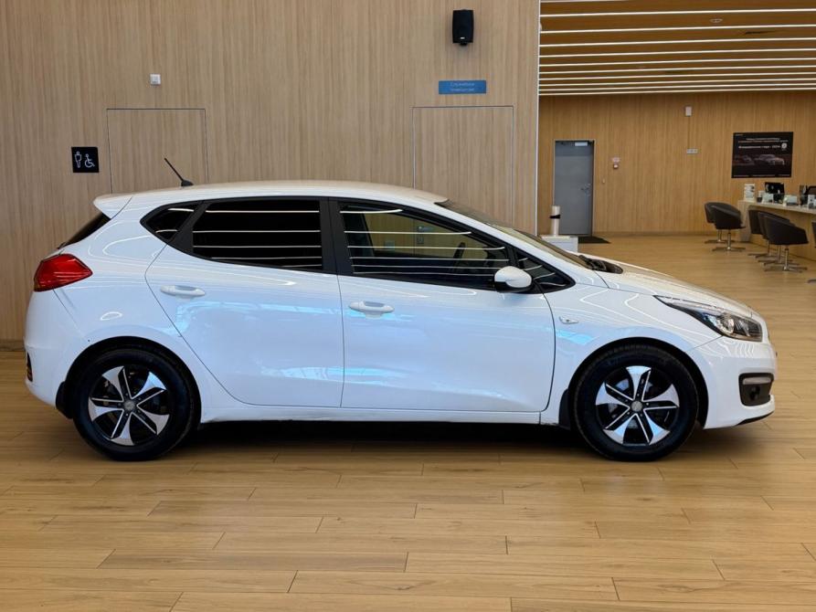 Kia Ceed II Рестайлинг Санкт-Петербург  - изображение 4