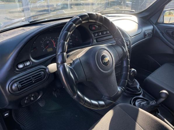 Chevrolet Niva I Рестайлинг с пробегом 2011 года, цена 320 000 рублей, 184204 км, внедорожник, Автокод Объявления