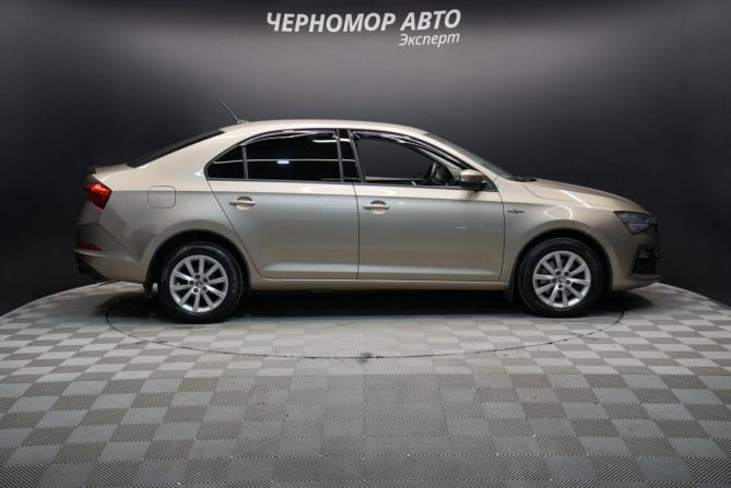 Skoda Rapid II с пробегом 2021 года, цена 1 825 000 рублей, 55300 км, лифтбек, Автокод Объявления