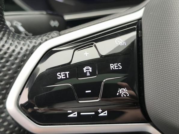 Volkswagen Passat B8 Рестайлинг с пробегом 2023 года, цена 3 380 000 рублей, 75572 км, седан, Автокод Объявления