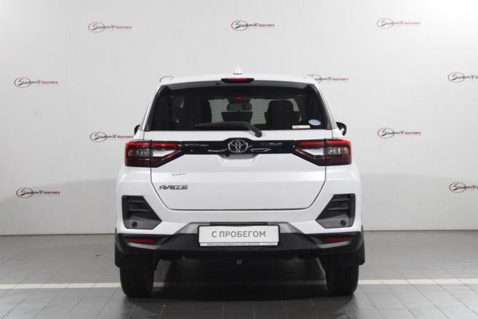 Toyota Raize I с пробегом 2020 года, цена 1 550 000 рублей, 78000 км, внедорожник, Автокод Объявления