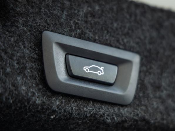 BMW 5 серии VI (F10/F11/F07) Рестайлинг с пробегом 2013 года, цена 1 798 000 рублей, 198070 км, седан, Автокод Объявления