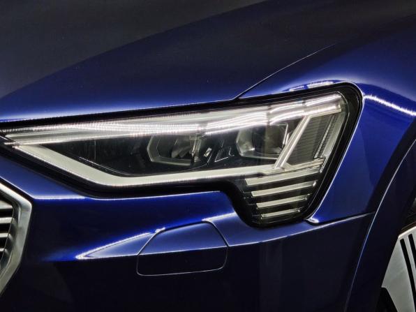 Audi e-tron I с пробегом 2021 года, цена 3 195 000 рублей, 142875 км, внедорожник, Автокод Объявления