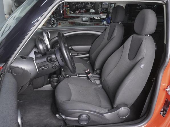 Mini Hatch II (R56) Рестайлинг с пробегом 2013 года, цена 1 270 000 рублей, 111120 км, хэтчбек, Автокод Объявления