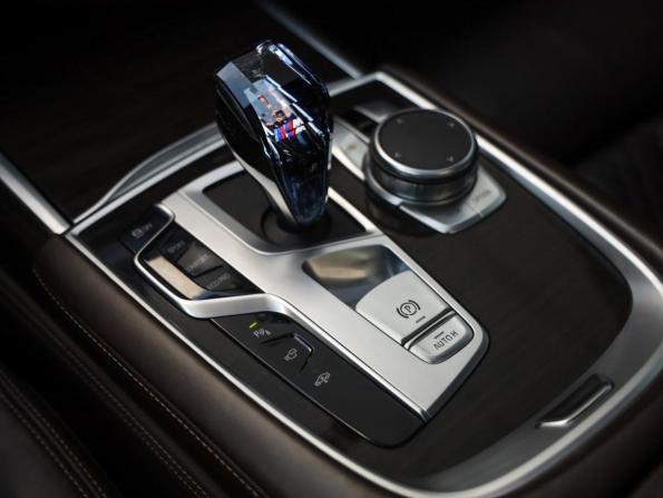 BMW 7 серии VI (G11/G12) Рестайлинг с пробегом 2020 года, цена 4 599 000 рублей, 156491 км, седан, Автокод Объявления