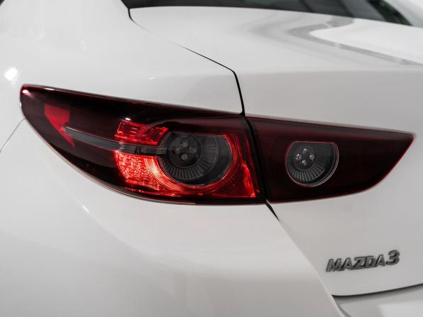 Mazda 3 IV (BP) с пробегом 2020 года, цена 1 630 000 рублей, 28900 км, седан, Автокод Объявления