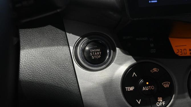 Toyota RAV4 III (XA30) с пробегом 2007 года, цена 925 000 рублей, 174273 км, внедорожник, Автокод Объявления