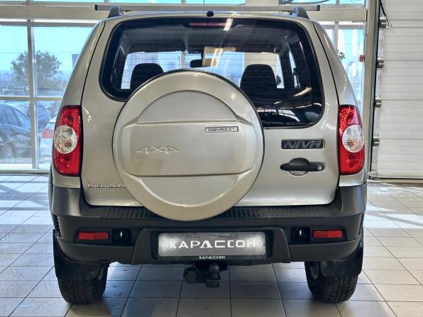 Chevrolet Niva I Рестайлинг с пробегом 2011 года, цена 530 000 рублей, 86100 км, внедорожник, Автокод Объявления