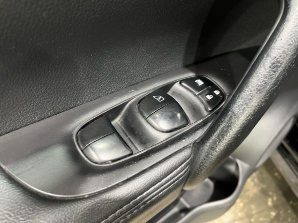 Nissan Qashqai II с пробегом 2015 года, цена 1 744 000 рублей, 128420 км, внедорожник, Автокод Объявления