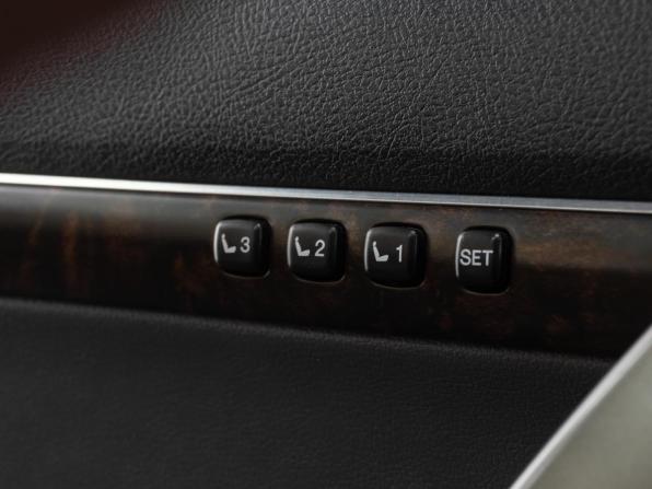 Toyota Land Cruiser 200 Series с пробегом 2010 года, цена 4 200 000 рублей, 100929 км, внедорожник, Автокод Объявления