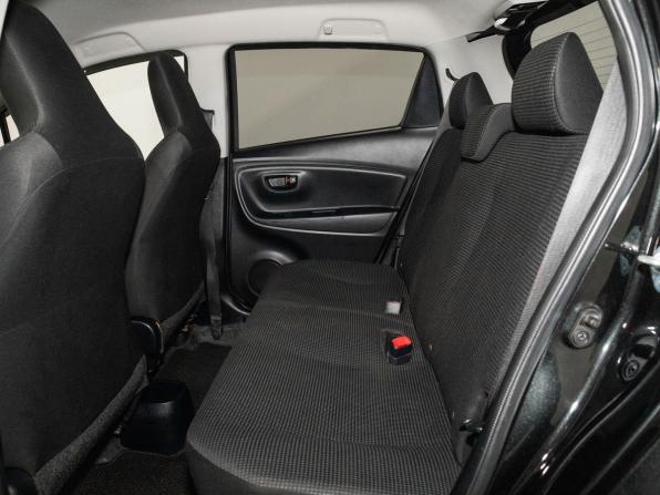 Toyota Vitz III (XP130) Рестайлинг 2 с пробегом 2018 года, цена 1 055 000 рублей, 102213 км, хэтчбек, Автокод Объявления