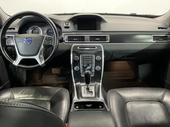Volvo XC70 II с пробегом 2012 года, цена 1 330 000 рублей, 374096 км, универсал, Автокод Объявления