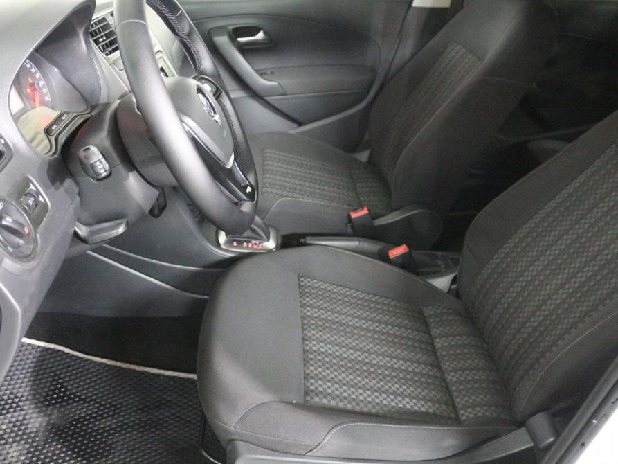 Volkswagen Polo V Рестайлинг Стерлитамак  - изображение 14