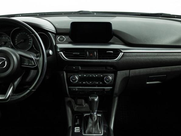 Mazda 6 III (GJ) Рестайлинг с пробегом 2018 года, цена 1 861 210 рублей, 174832 км, седан, Автокод Объявления