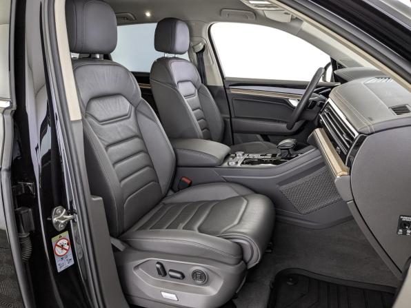 Volkswagen Touareg III с пробегом 2019 года, цена 4 980 000 рублей, 118751 км, внедорожник, Автокод Объявления