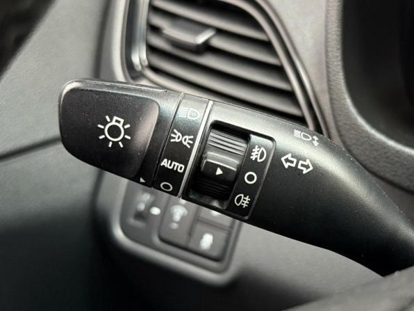 Hyundai Solaris II Рестайлинг с пробегом 2021 года, цена 1 545 000 рублей, 60353 км, седан, Автокод Объявления