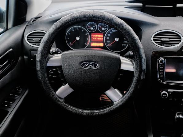 Ford Focus II с пробегом 2007 года, цена 321 000 рублей, 268425 км, хэтчбек, Автокод Объявления