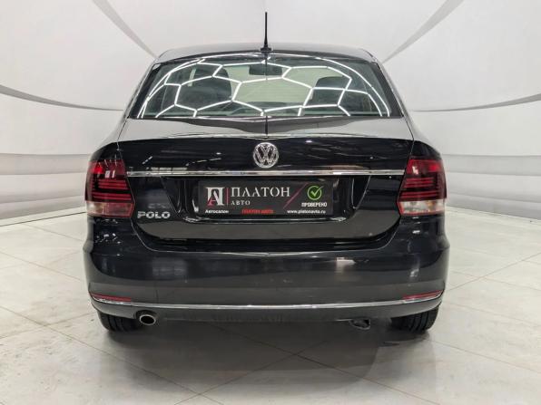 Volkswagen Polo V Рестайлинг с пробегом 2018 года, цена 1 098 000 рублей, 137000 км, седан, Автокод Объявления