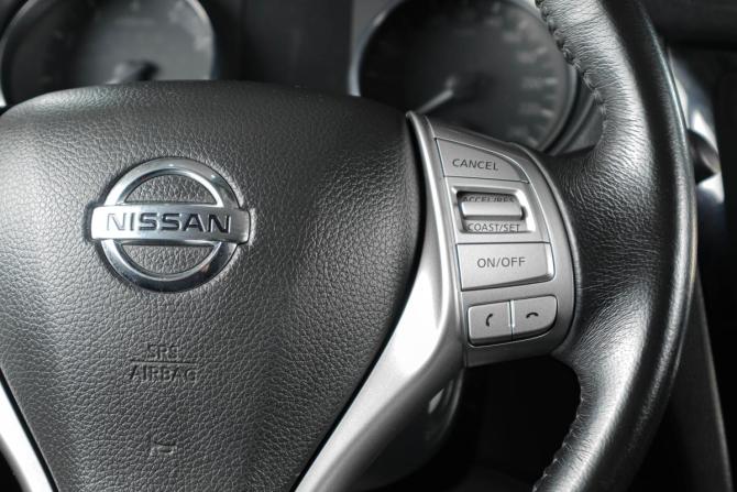 Nissan Qashqai II с пробегом 2018 года, цена 1 599 000 рублей, 155000 км, внедорожник, Автокод Объявления
