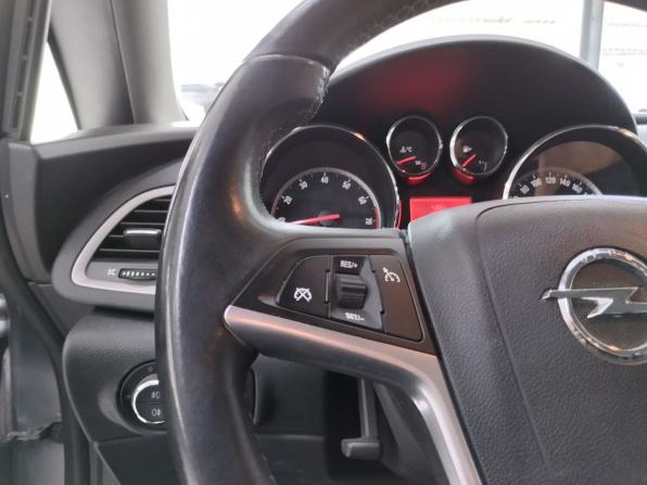 Opel Astra J с пробегом 2011 года, цена 780 000 рублей, 146953 км, хэтчбек, Автокод Объявления