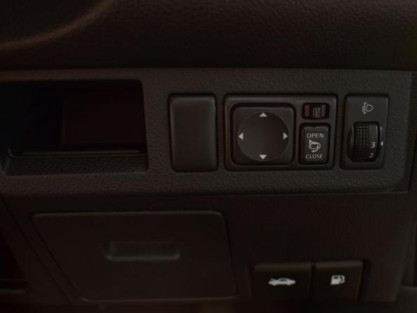 Nissan Tiida I с пробегом 2009 года, цена 699 999 рублей, 247038 км, хэтчбек, Автокод Объявления