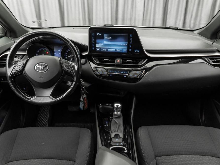 Toyota C-HR I Москва  - изображение 8