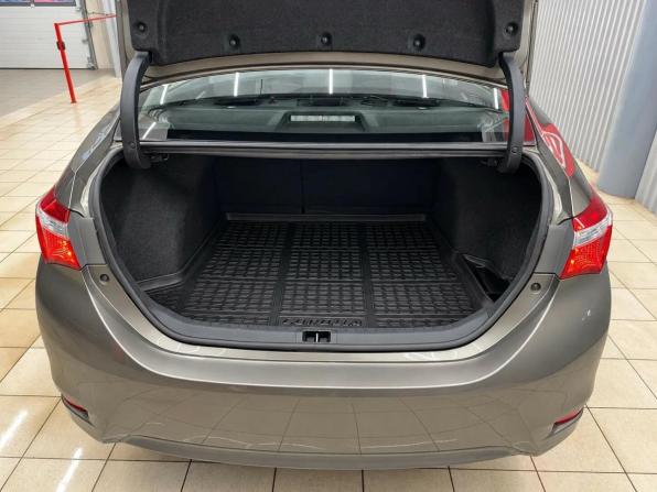 Toyota Corolla XI (E160 E170 E180) Рестайлинг 1 с пробегом 2017 года, цена 1 650 000 рублей, 67396 км, седан, Автокод Объявления