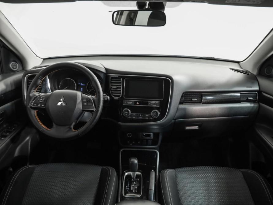 Mitsubishi Outlander III Рестайлинг 3 Санкт-Петербург  - изображение 10