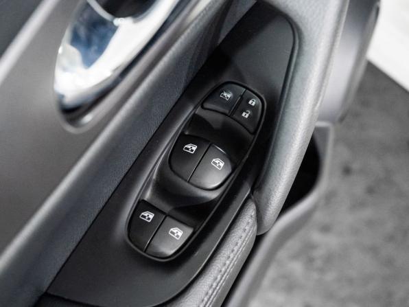 Nissan Qashqai II Рестайлинг с пробегом 2019 года, цена 1 790 500 рублей, 156404 км, внедорожник, Автокод Объявления