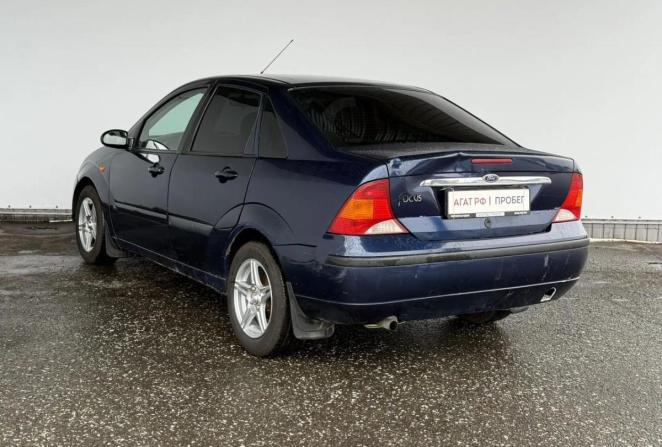 Ford Focus I Рестайлинг с пробегом 2002 года, цена 250 000 рублей, 276168 км, седан, Автокод Объявления