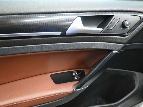 Volkswagen Golf VII с пробегом 2013 года, цена 1 429 900 рублей, 237557 км, хэтчбек, Автокод Объявления