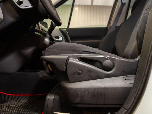 Renault Scenic II Рестайлинг с пробегом 2008 года, цена 490 000 рублей, 247587 км, компактвэн, Автокод Объявления