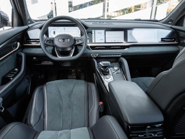 Geely Monjaro I с пробегом 2024 года, цена 3 576 900 рублей, 16617 км, внедорожник, Автокод Объявления