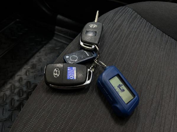 Hyundai Solaris I Рестайлинг с пробегом 2014 года, цена 980 000 рублей, 152902 км, хэтчбек, Автокод Объявления