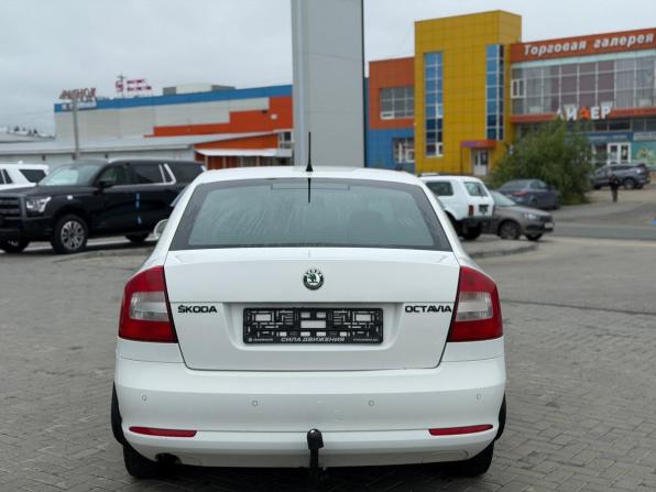 Skoda Octavia II (A5) Рестайлинг с пробегом 2013 года, цена 930 000 рублей, 178619 км, лифтбек, Автокод Объявления