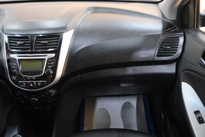 Hyundai Solaris I с пробегом 2012 года, цена 579 000 рублей, 176475 км, хэтчбек, Автокод Объявления