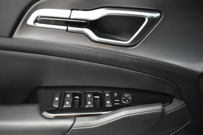 Kia Sportage V с пробегом 2022 года, цена 3 800 000 рублей, 38170 км, внедорожник, Автокод Объявления