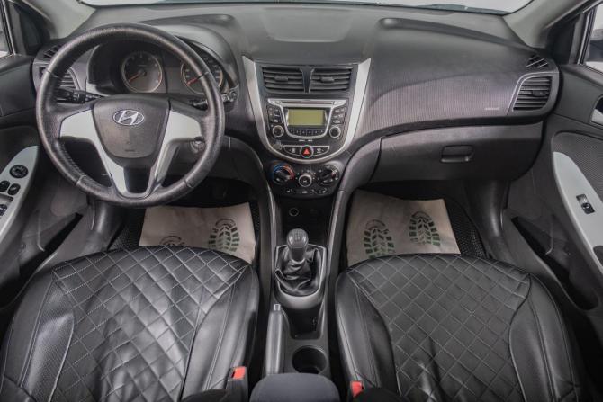 Hyundai Solaris I с пробегом 2014 года, цена 669 000 рублей, 283067 км, седан, Автокод Объявления