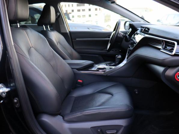 Toyota Camry VIII (XV70) с пробегом 2019 года, цена 2 890 000 рублей, 52532 км, седан, Автокод Объявления