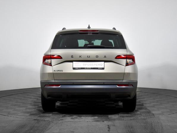 Skoda Karoq I с пробегом 2020 года, цена 1 940 000 рублей, 149406 км, внедорожник, Автокод Объявления