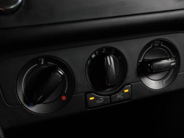 Volkswagen Polo V с пробегом 2012 года, цена 999 000 рублей, 67443 км, седан, Автокод Объявления