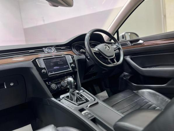 Volkswagen Passat B8 с пробегом 2015 года, цена 1 690 000 рублей, 104753 км, седан, Автокод Объявления