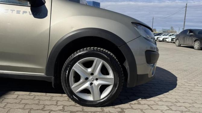 Renault Sandero II с пробегом 2015 года, цена 935 000 рублей, 99127 км, хэтчбек, Автокод Объявления
