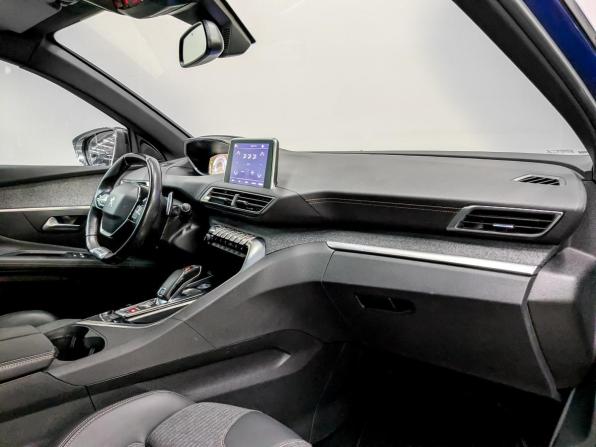 Peugeot 3008 II с пробегом 2018 года, цена 2 100 000 рублей, 50986 км, внедорожник, Автокод Объявления