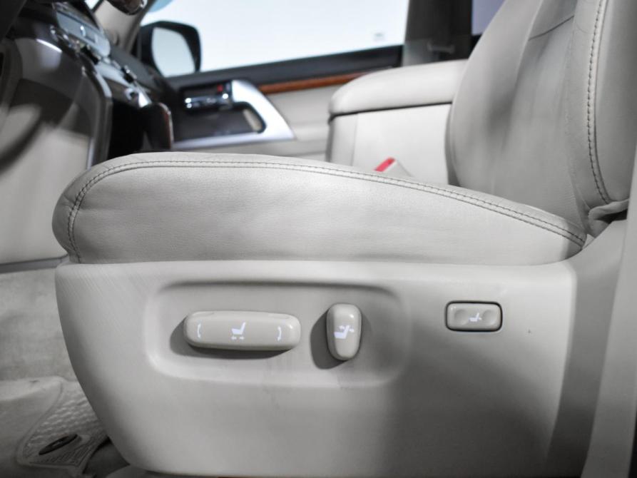Toyota Land Cruiser 200 Series Рестайлинг 1 Санкт-Петербург  - изображение 12