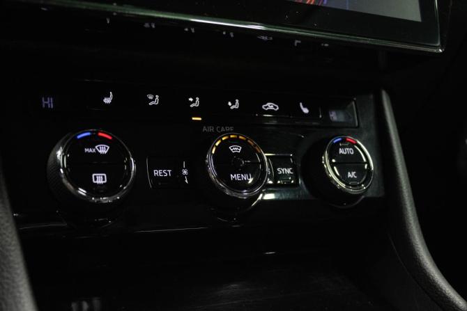 Skoda Superb III с пробегом 2017 года, цена 1 769 000 рублей, 106518 км, лифтбек, Автокод Объявления