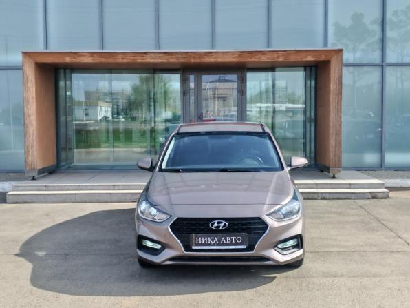 Hyundai Solaris II с пробегом 2019 года, цена 1 350 000 рублей, 117931 км, седан, Автокод Объявления