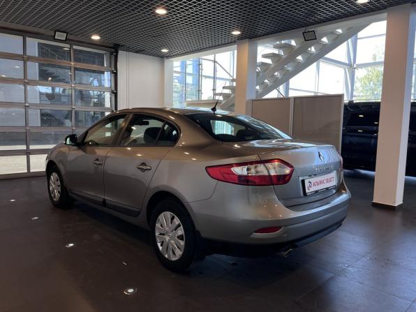 Renault Fluence I с пробегом 2011 года, цена 625 000 рублей, 267220 км, седан, Автокод Объявления