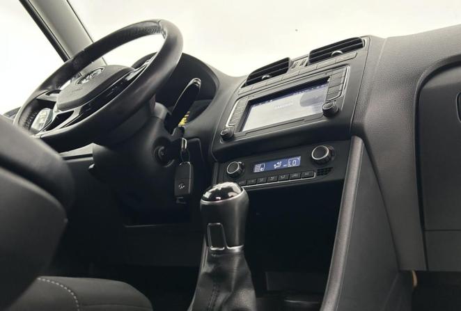 Volkswagen Polo V Рестайлинг с пробегом 2018 года, цена 1 100 000 рублей, 145178 км, седан, Автокод Объявления